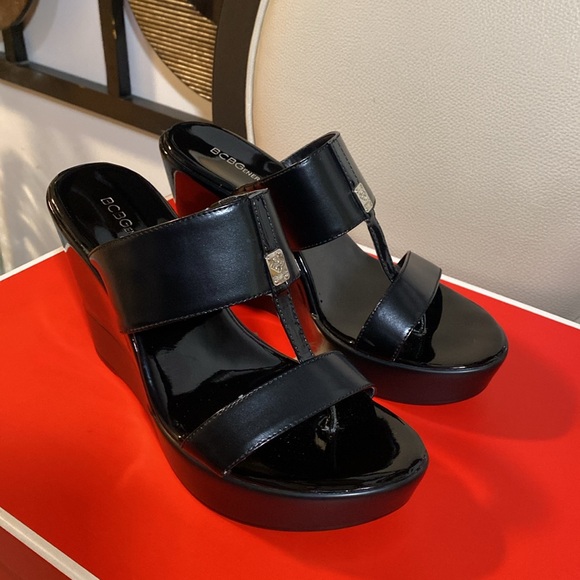 BCBG Wedge slippers used in good condition. - Picture 5 of 8